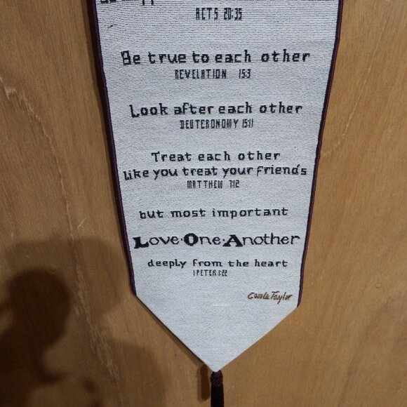 Tapestry Banner containing the HOME RULES - Picture 4 of 7